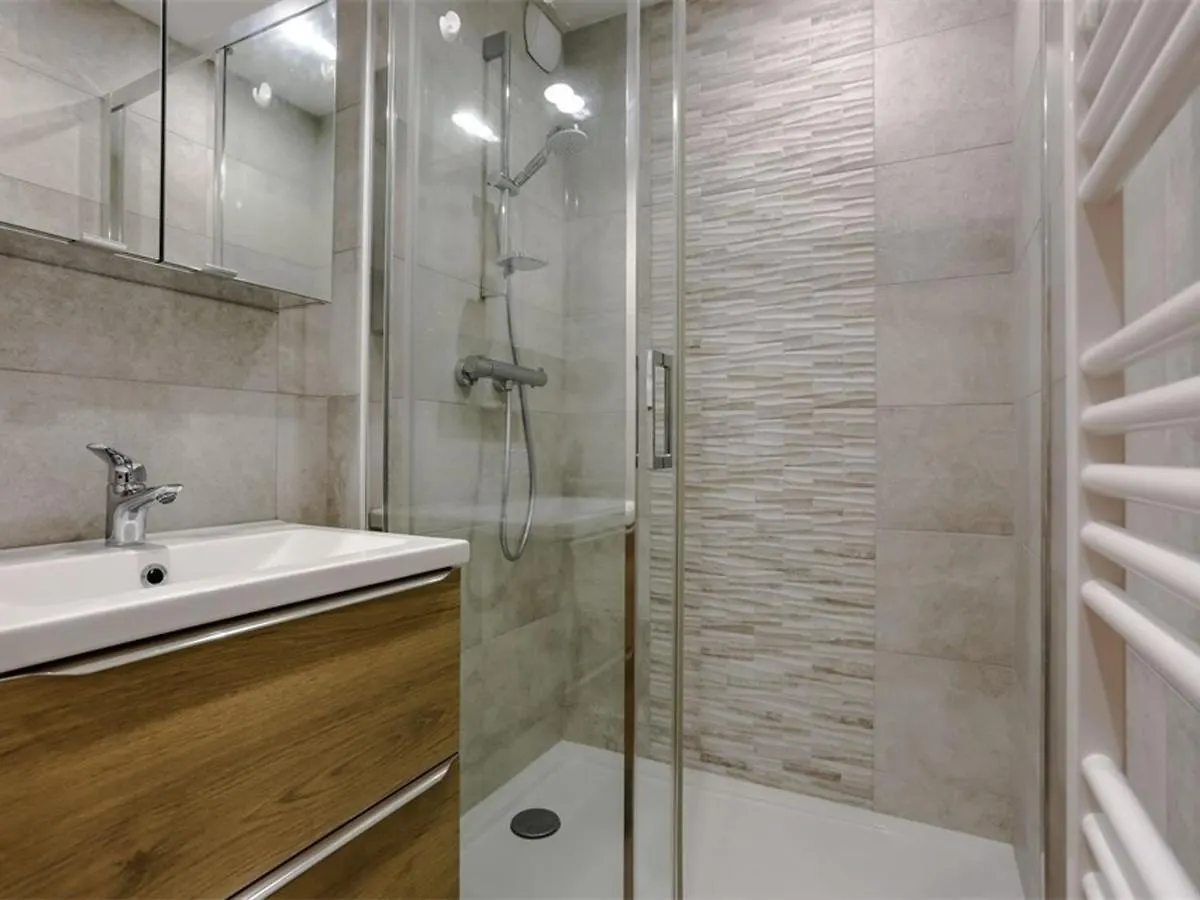 Appartement Renove 6 Pers, 34M² + Veranda, Plein Sud, Val Thorens, Acces Pistes Et Commerces - Fr-1-637-5 0*,  France